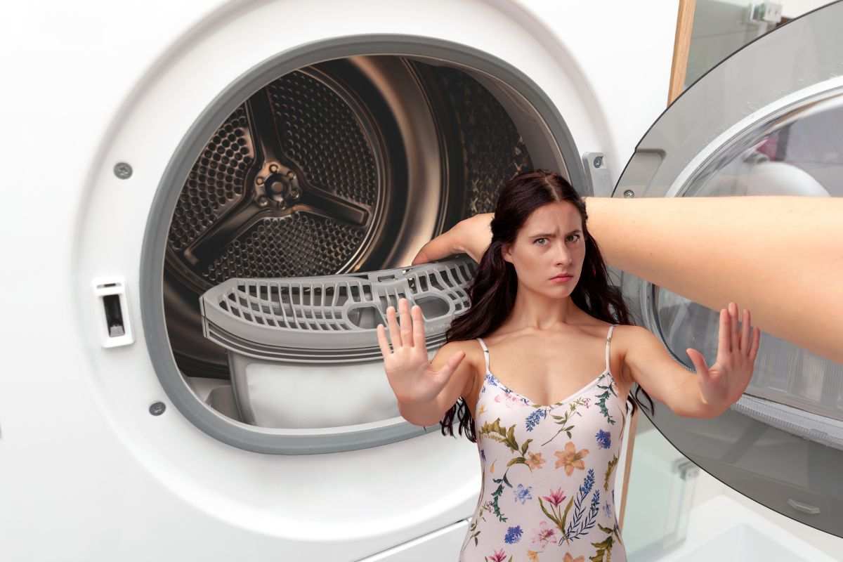 jene-stephaniuk-lkmGeyLItrw-unsplash-ls asciugatrice e donna che dice no